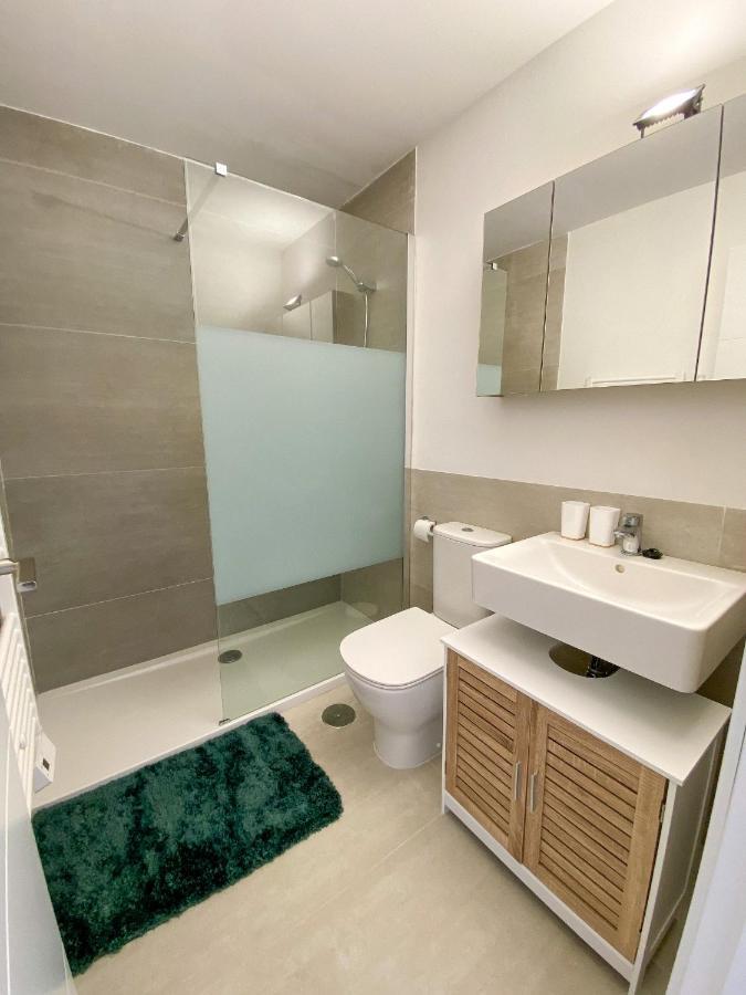 Cozy House - Sun, Parking, Wifi, Pool Apartamento