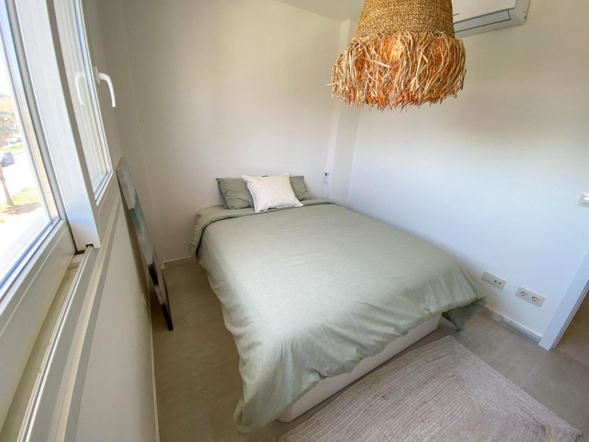 Cozy House - Sun, Parking, Wifi, Pool Apartamento