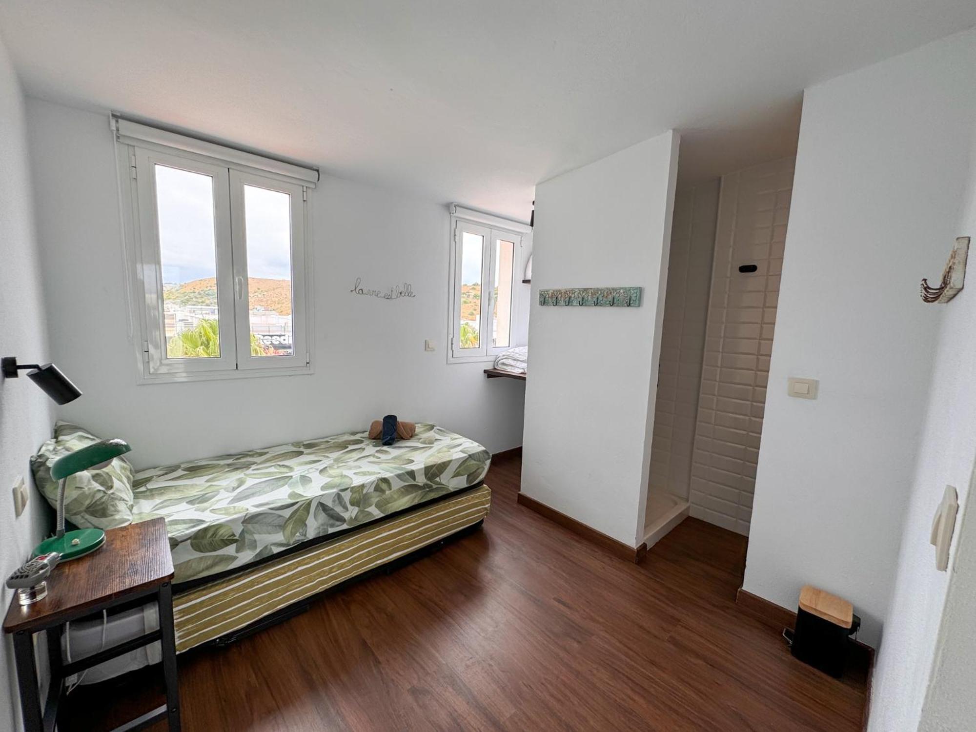 Cozy House - Sun, Parking, Wifi, Pool Apartamento